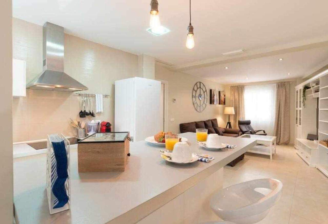 Apartamento Premium Junto A Catedral Malaga Exterior photo
