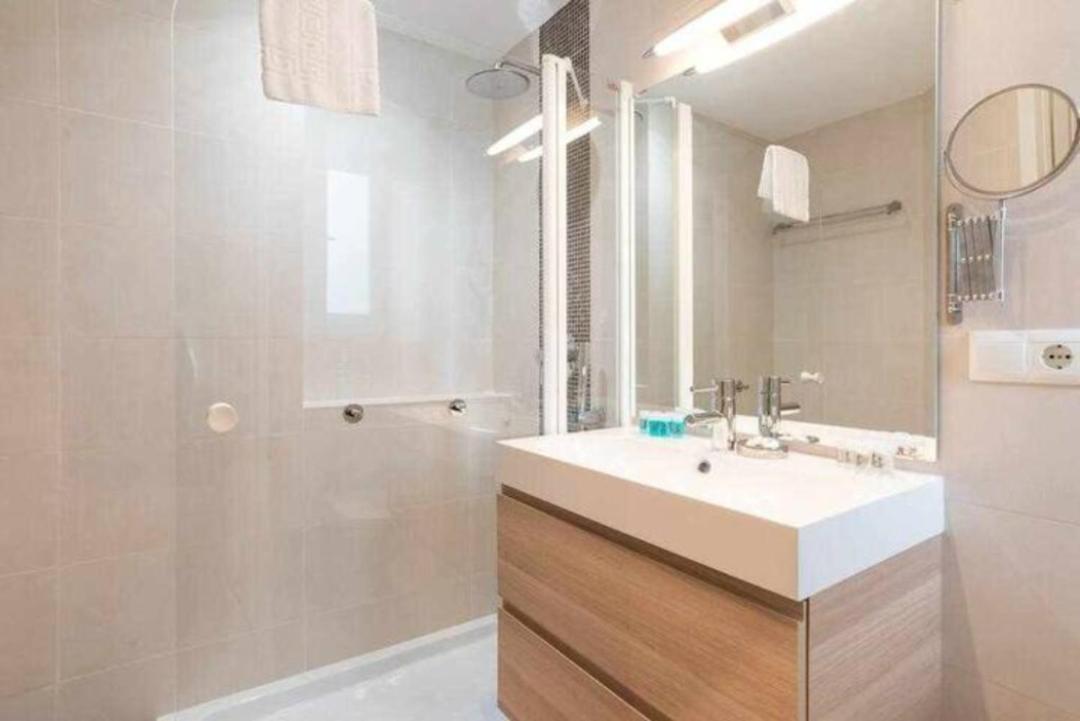 Apartamento Premium Junto A Catedral Malaga Exterior photo